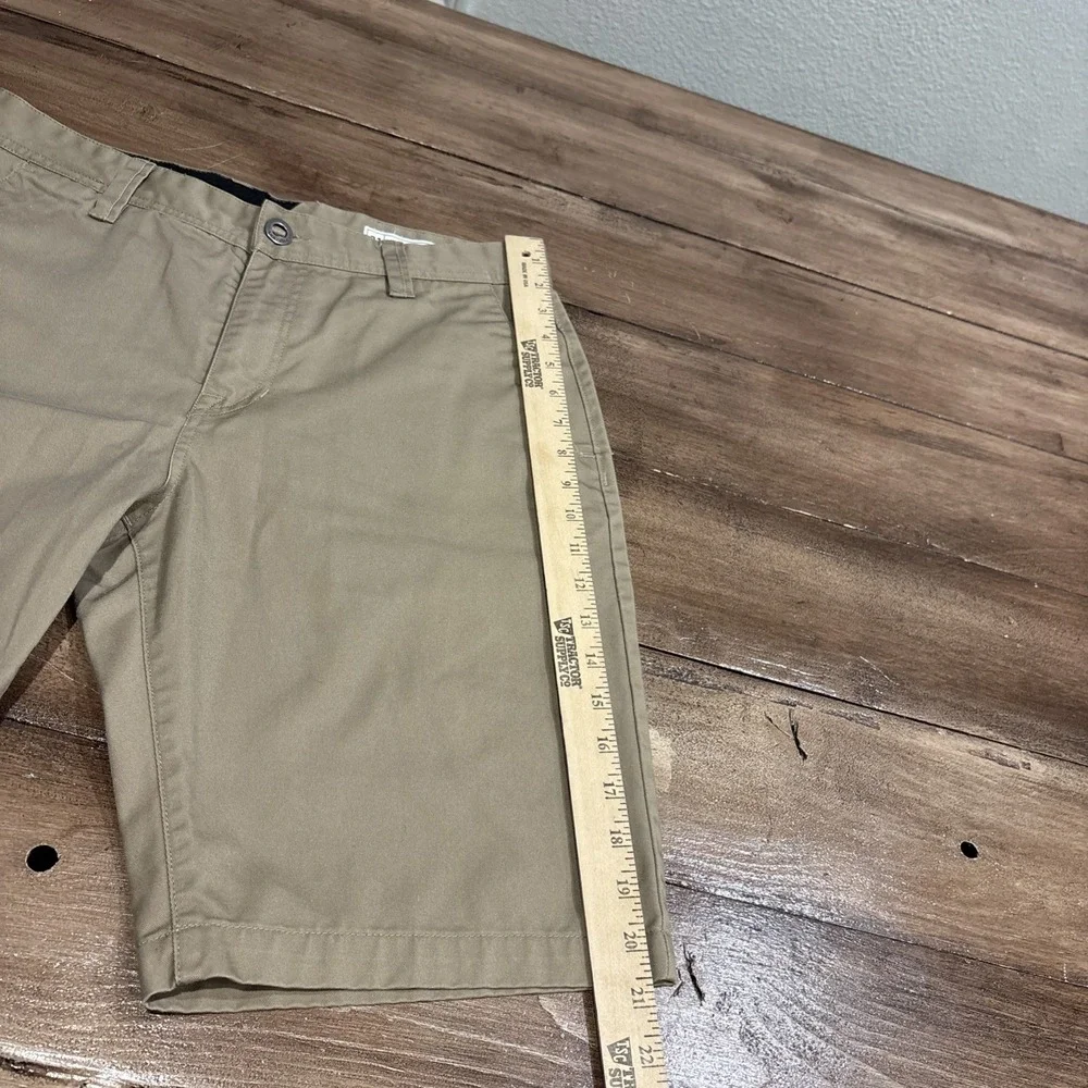 Volcom Vmonty Shorts Mens 31 Khaki Stretch Skateboard 10